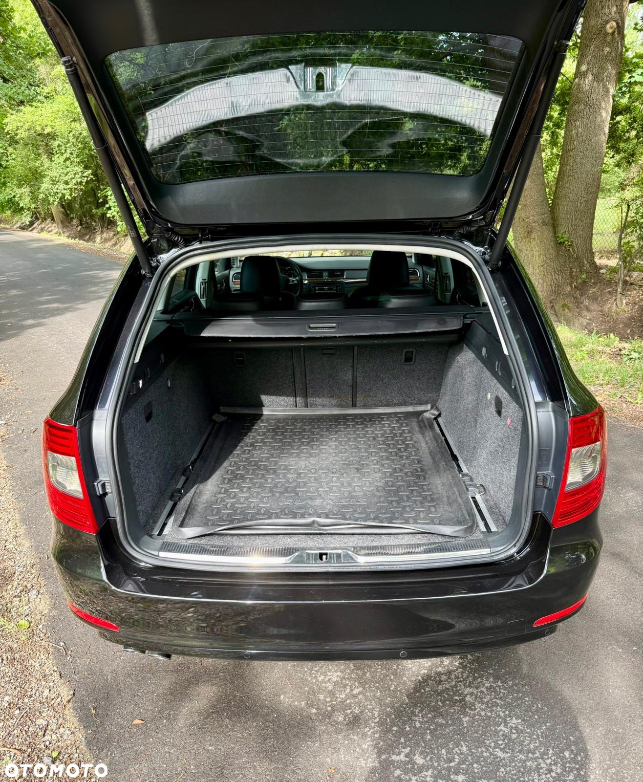 Skoda Superb 2.0 TDI 4x4 Platinum DSG - 19