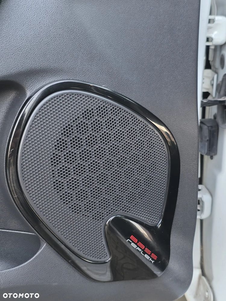 Renault Clio - 18