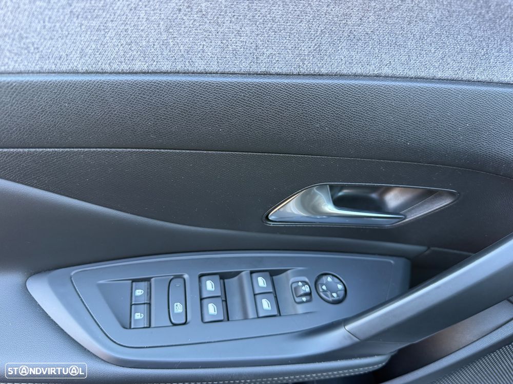 Peugeot 308 SW - 10