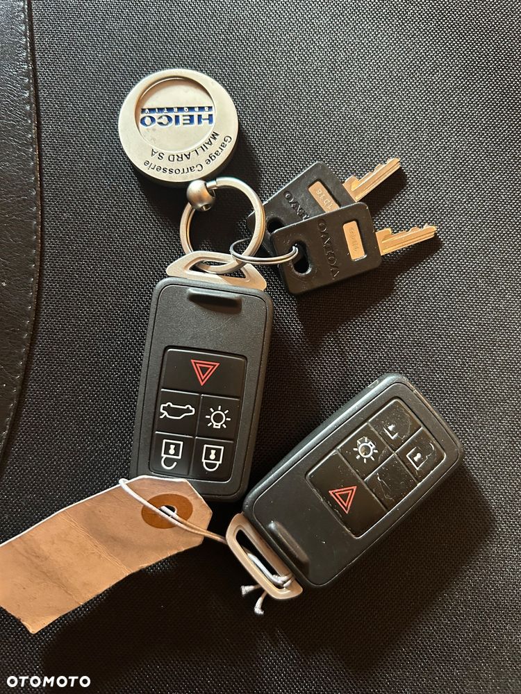 Volvo XC 60 2.4D AWD RDesign - 10