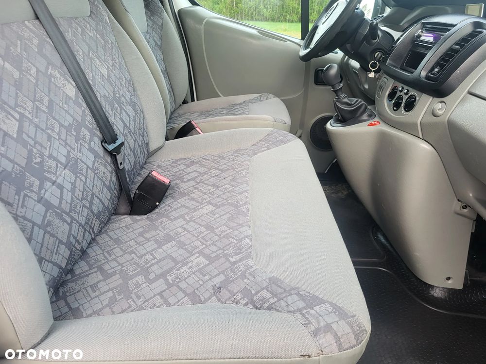 Opel VIVARO - 9