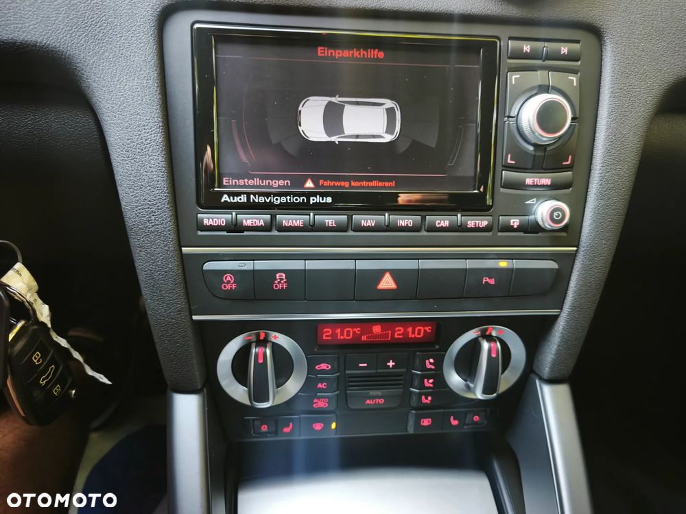 Audi A3 Sportback 1.6 TDI DPF S tronic Attraction - 22