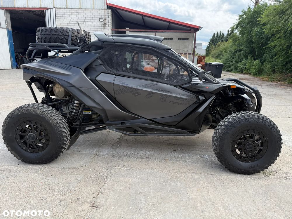 Can-Am Maverick - 4