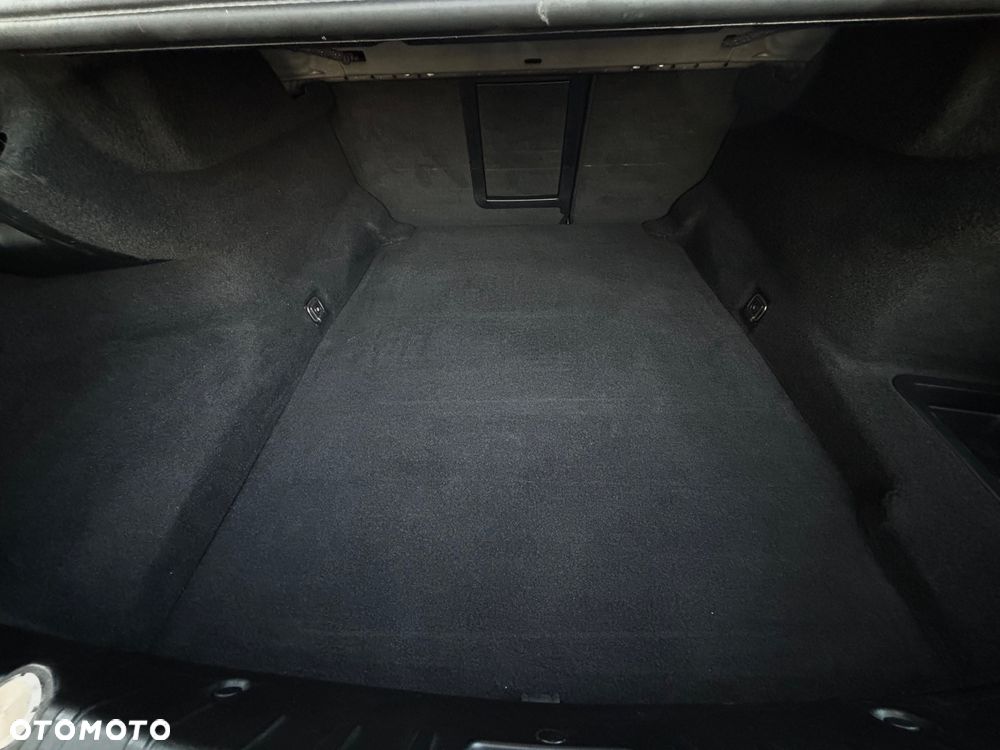 BMW Seria 6 650i xDrive - 9