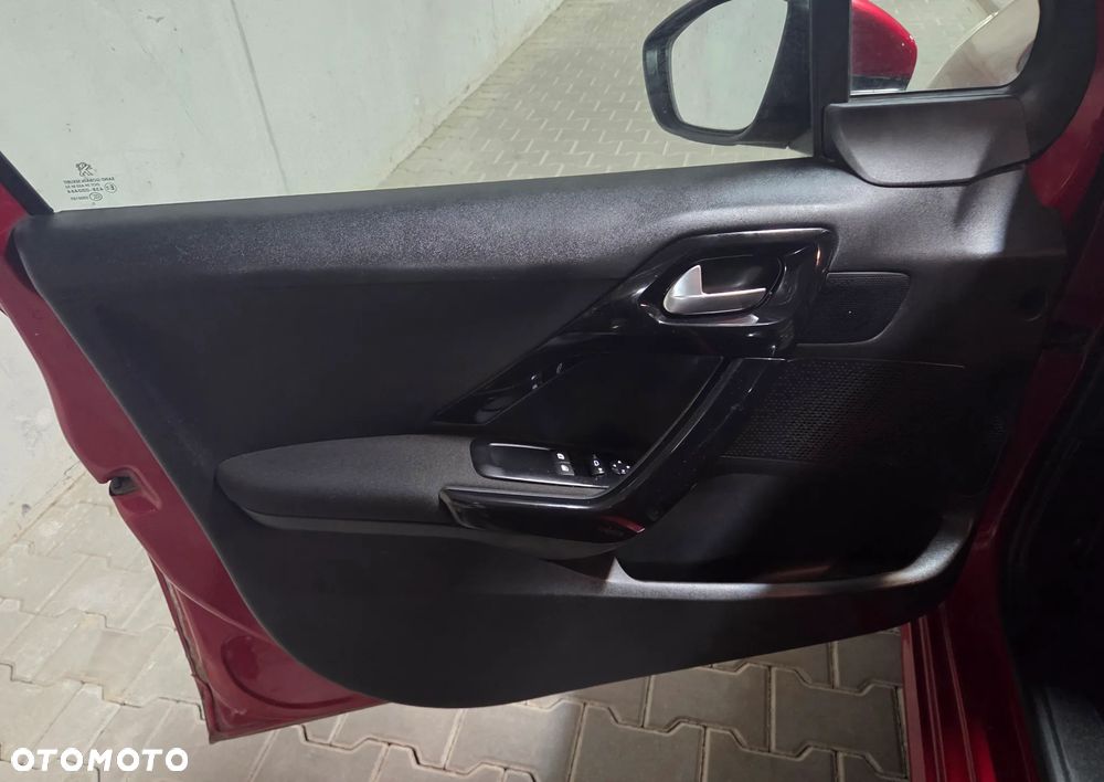 Peugeot 208 1.2 PureTech Active - 7