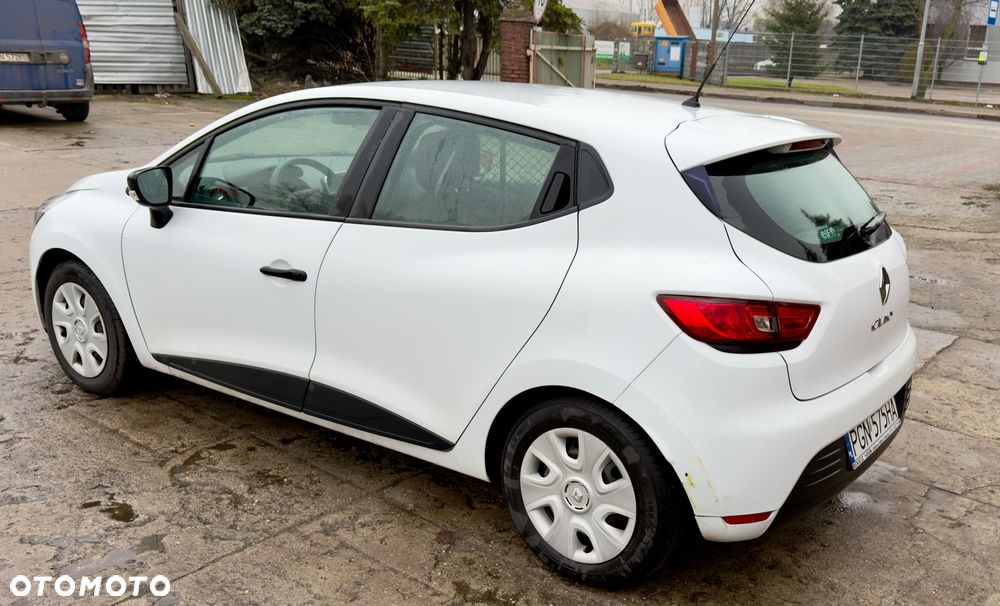 Renault Clio 1.2 16V Life - 4