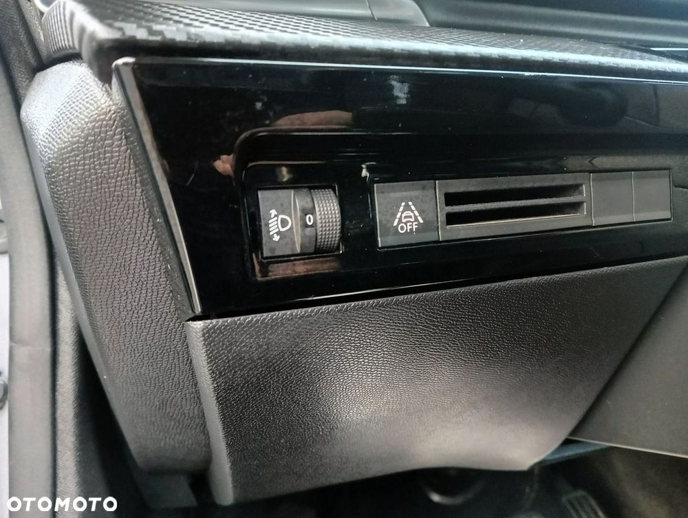 Peugeot 508 2.0 BlueHDi Active S&S EAT8 - 17
