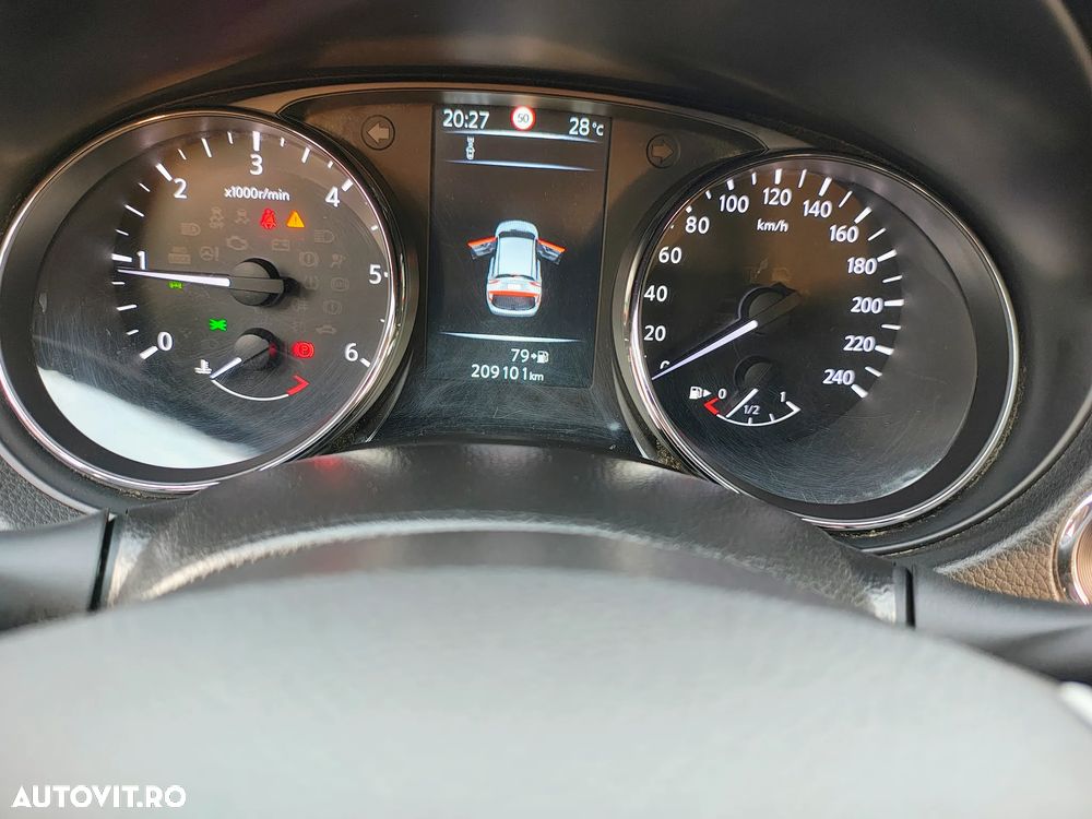 Nissan Qashqai 1.6 DCI ALL-MODE 4x4i TEKNA+ - 9