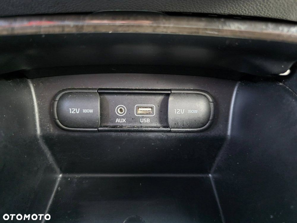Kia Sorento - 25