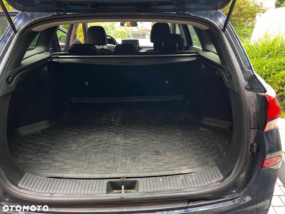 Hyundai i30 1.0 T-GDI GO Plus - 11