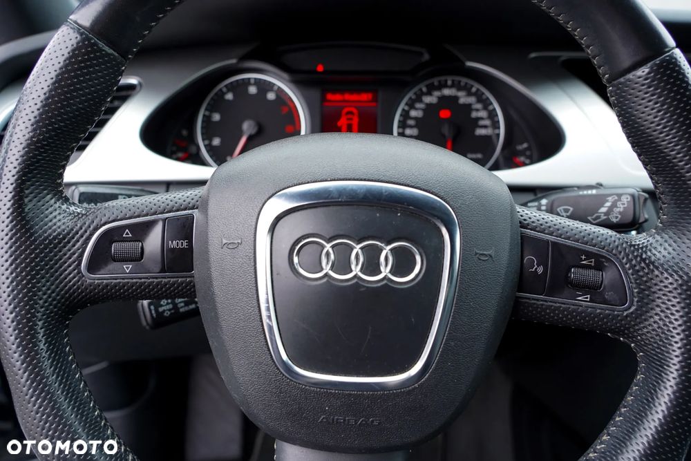 Audi A4 Avant - 33