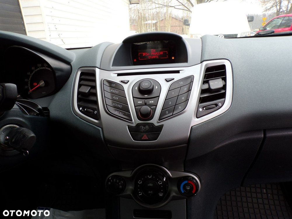 Ford Fiesta - 21