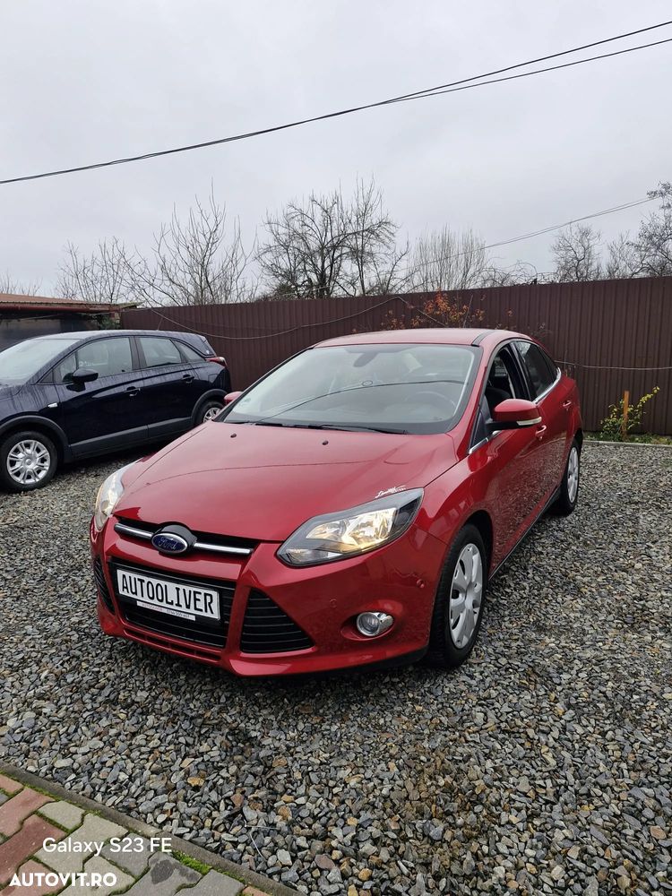 Ford Focus Turnier 1.0 EcoBoost Start-Stopp-System Titanium - 1