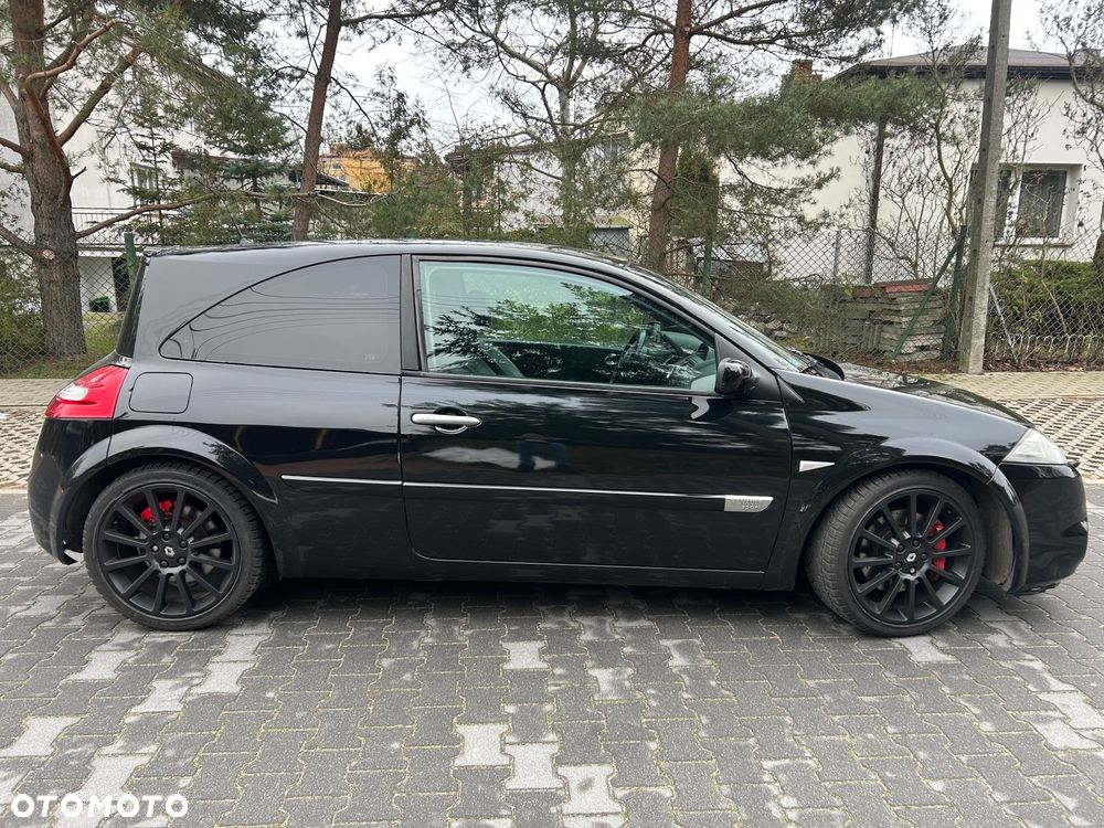 Renault Megane 2.0T F1 Team R-26 - 12