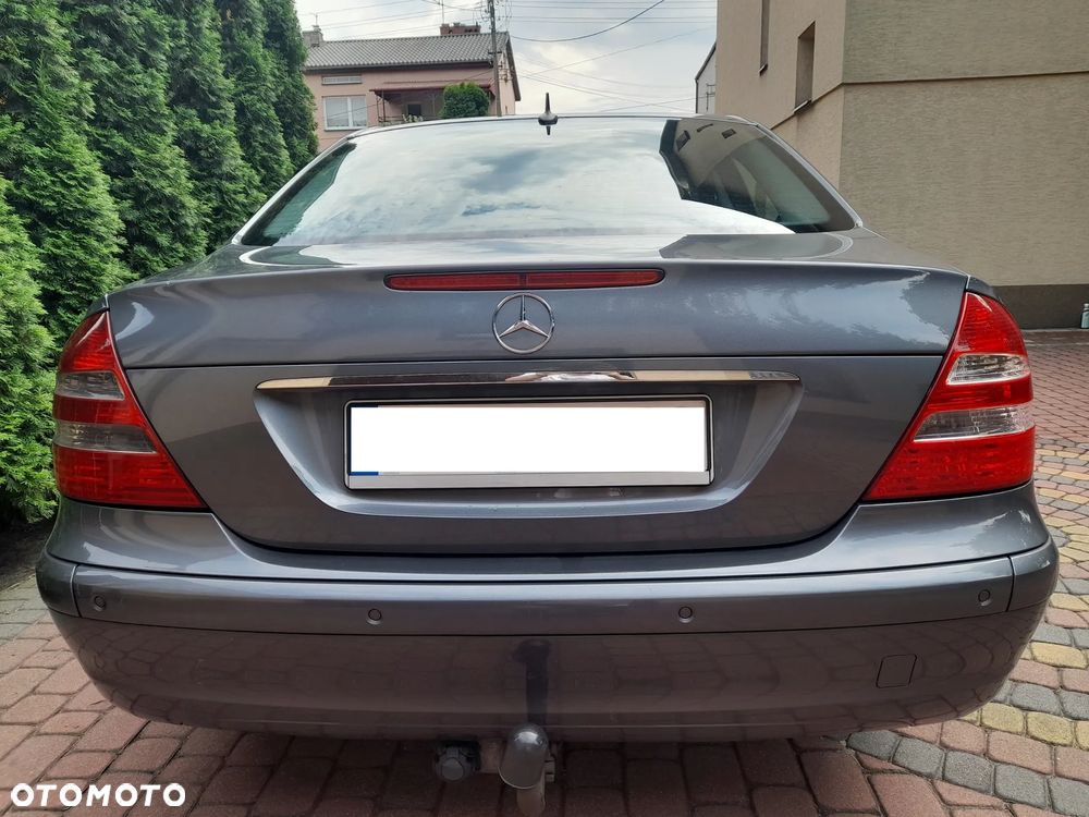 Mercedes-Benz Klasa E 200 CDI Automatik Classic - 6