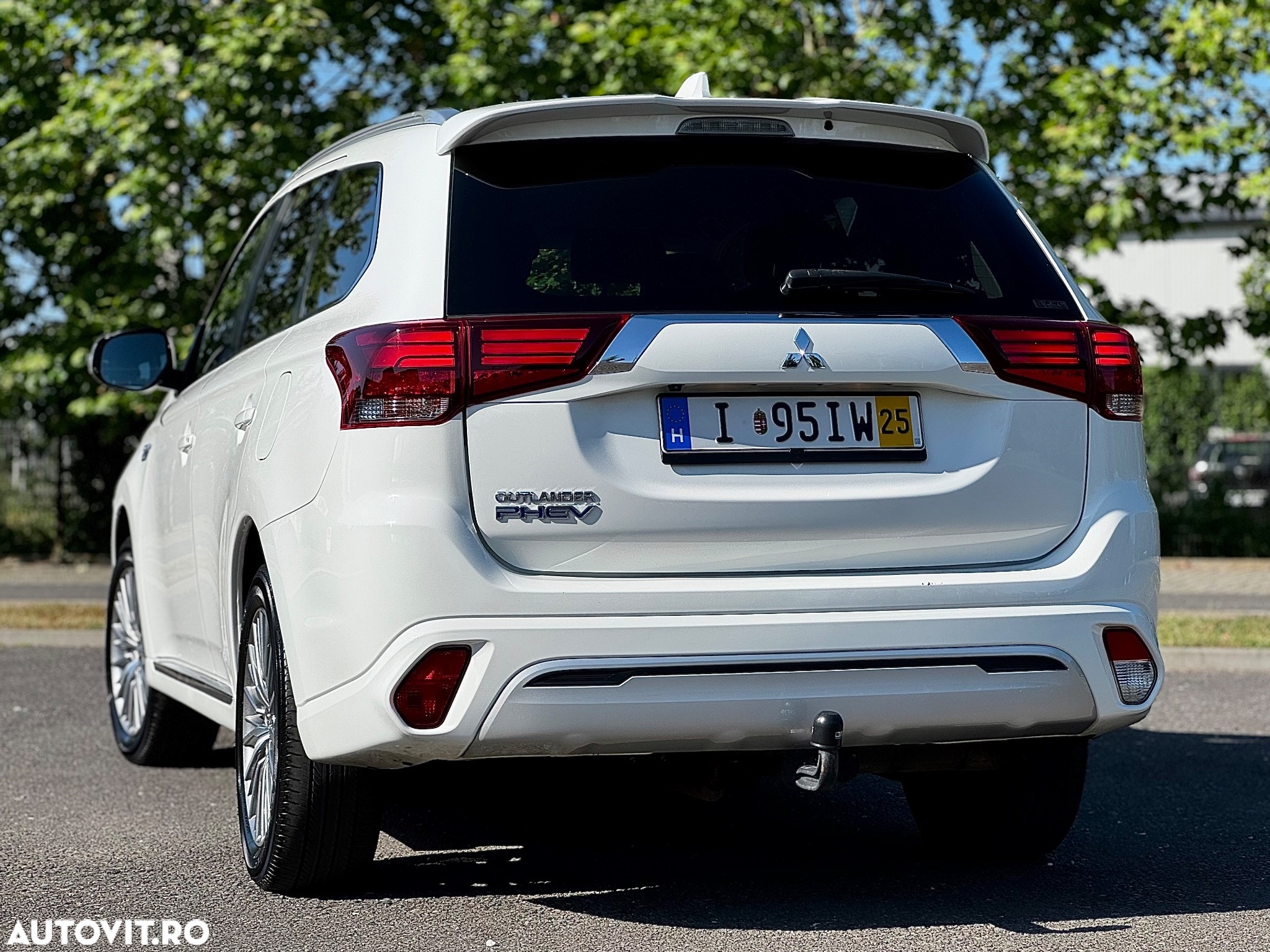 Mitsubishi Outlander - 39