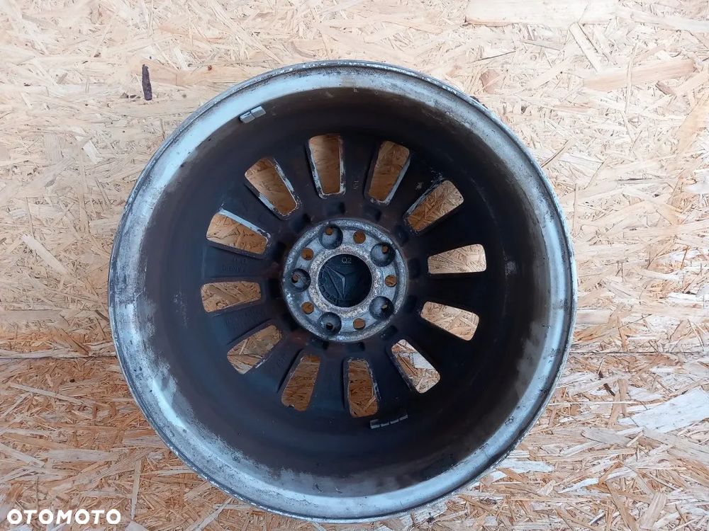 felga aluminiowa r16 7.0jx16h2 et43 5x112 mercedes w204 c-klassa a2044010602 - 7