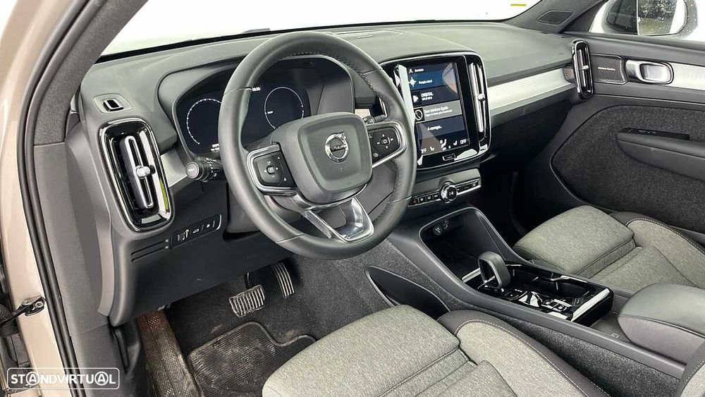Volvo XC 40 - 22