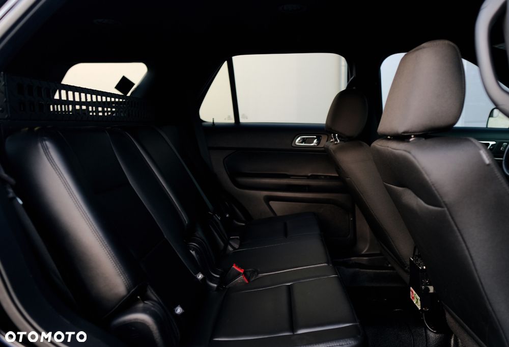Ford Explorer - 20