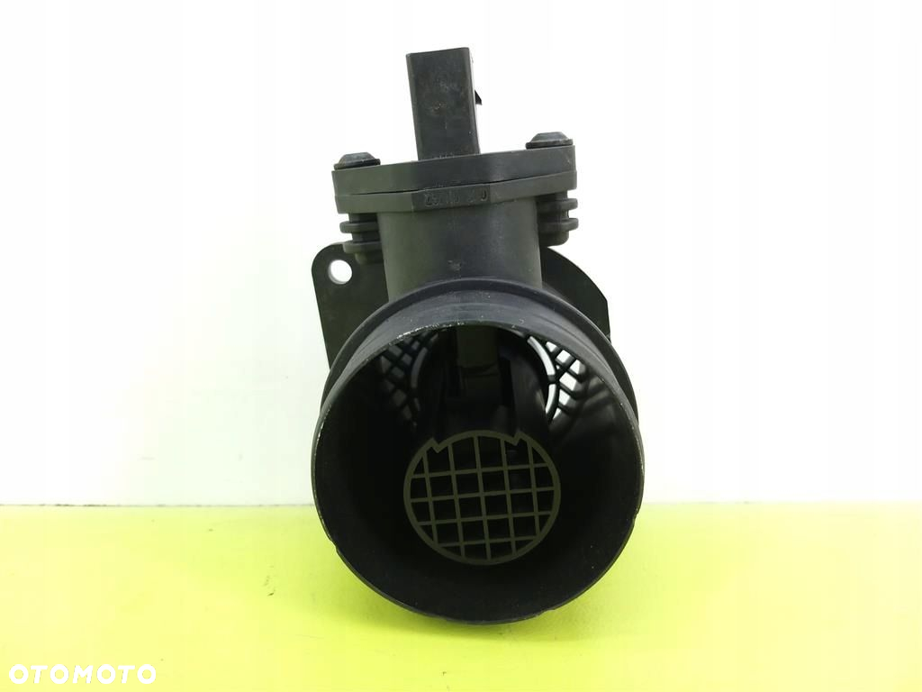 Przepływomierz powietrza VW Passat B6 1.9TDI 105KM 2005-2010  038906461 - 2