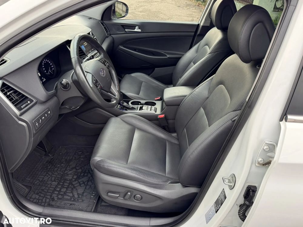 Hyundai Tucson 2.0 CRDI 4WD Automatik Premium - 20