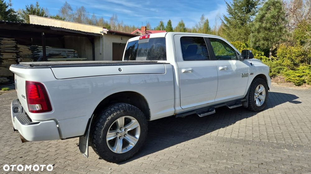 Dodge RAM 5.7 4x4 - 2
