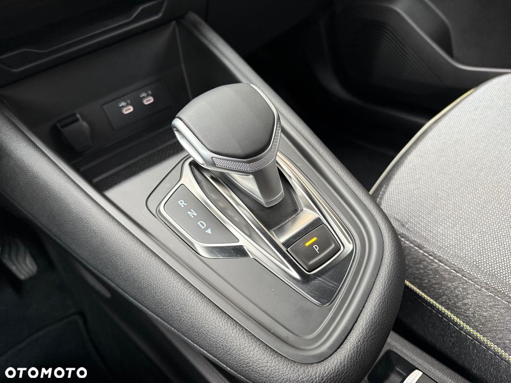 Renault Captur TCe Mild Hybrid 160 EDC TECHNO - 25