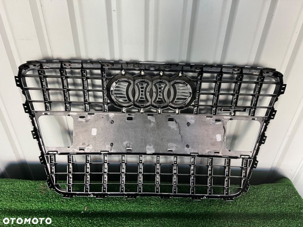 Grill Atrapa Audi Q7 4L0 W12 V12 - 2