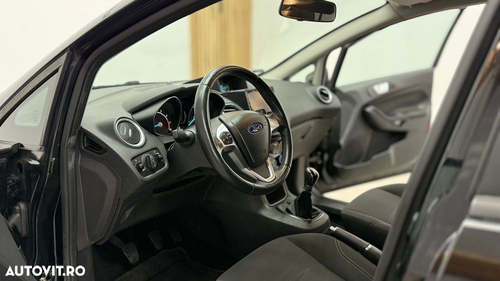 Ford Fiesta - 6