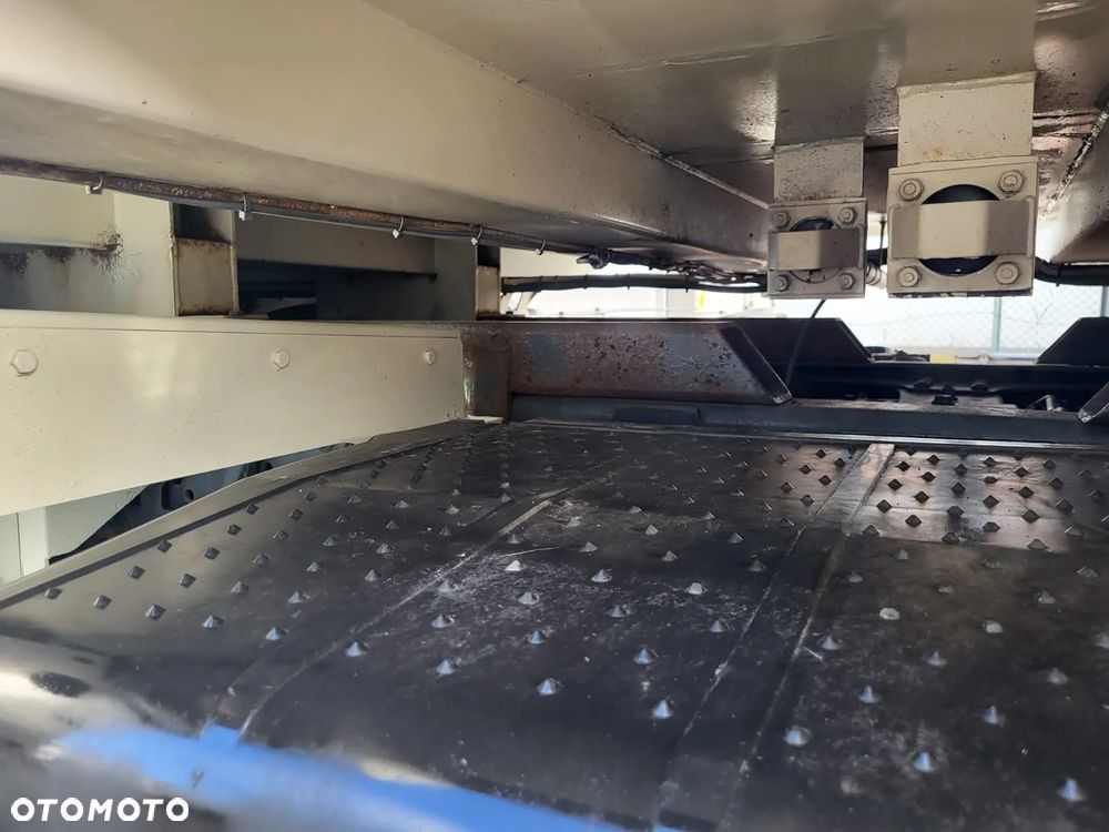 Mercedes-Benz Econic 2630 dwukomorowa - 35