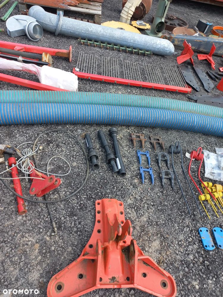 Most tył do kombajnu,Dyszel do przyczepy,prasy,talerzówki,sztywny,173-0020-002,ośka,rama kuhn master,belka tylna do kombajnu,zwolnica,ramiona tuza,tuz na tył,wąż ssąco tłoczący,rozlewak,tarczki wysiewu,bima sea90 przystawka pompy odbioru mocy,mf32,lawerda,case,prasa galigani,gaspardo,wałki,koła zębate,rolka zwijająca john deere,394488 hydac,cewka,17111041 przekładnia rozsiewacza amazone,osłona kosy,1896130 boczek podwójny,2896130 sprężyna podbieracza,403600 neymeyer,200447 stabilizator valtra,amd 3091300 tuba teleskopowa amazone,g19204000 redlica,1320-03-02.01-2R' silnik hydrauliczny paszowozu kuhn - 25