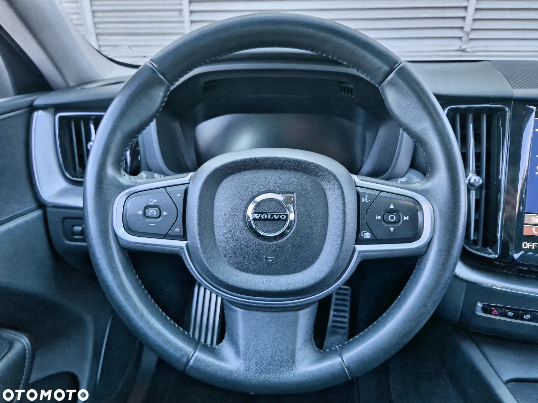 Volvo XC 60 D4 SCR Momentum - 24