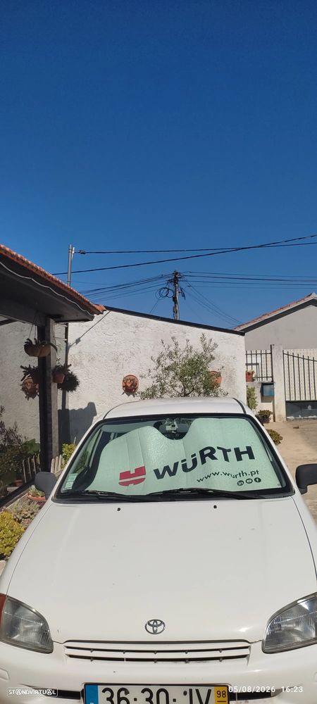 Toyota Starlet 1.3 - 4