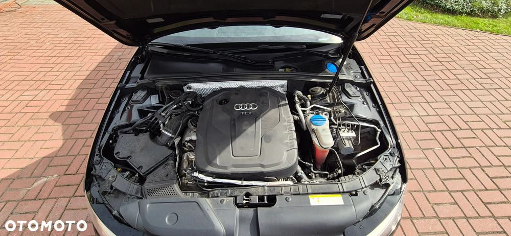 Audi A4 Avant 2.0 TDI Quattro S tronic - 14