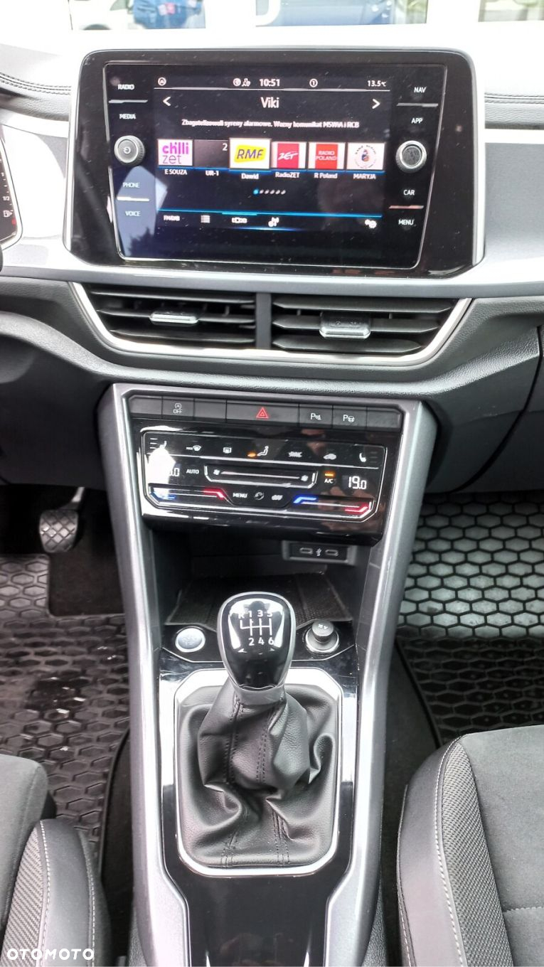 Volkswagen T-Roc - 12