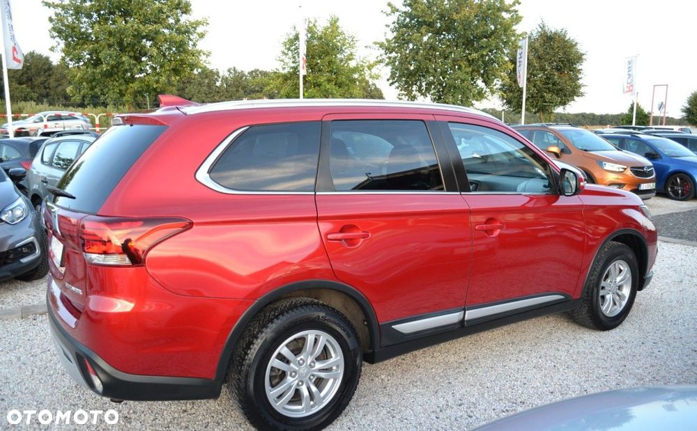 Mitsubishi Outlander 2.0 Intense + 2WD - 16