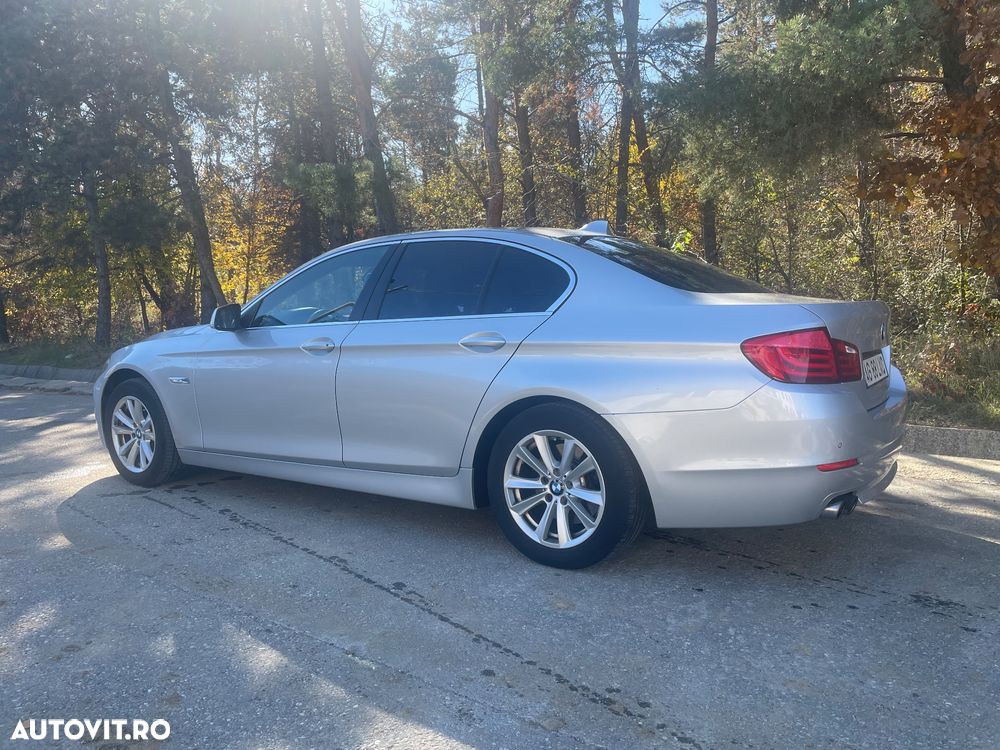 BMW Seria 5 520d Efficient Dynamics Edition - 1