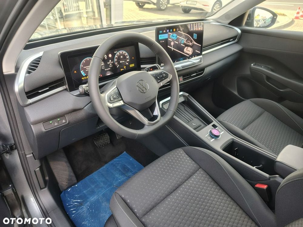 Volkswagen T-Roc - 7