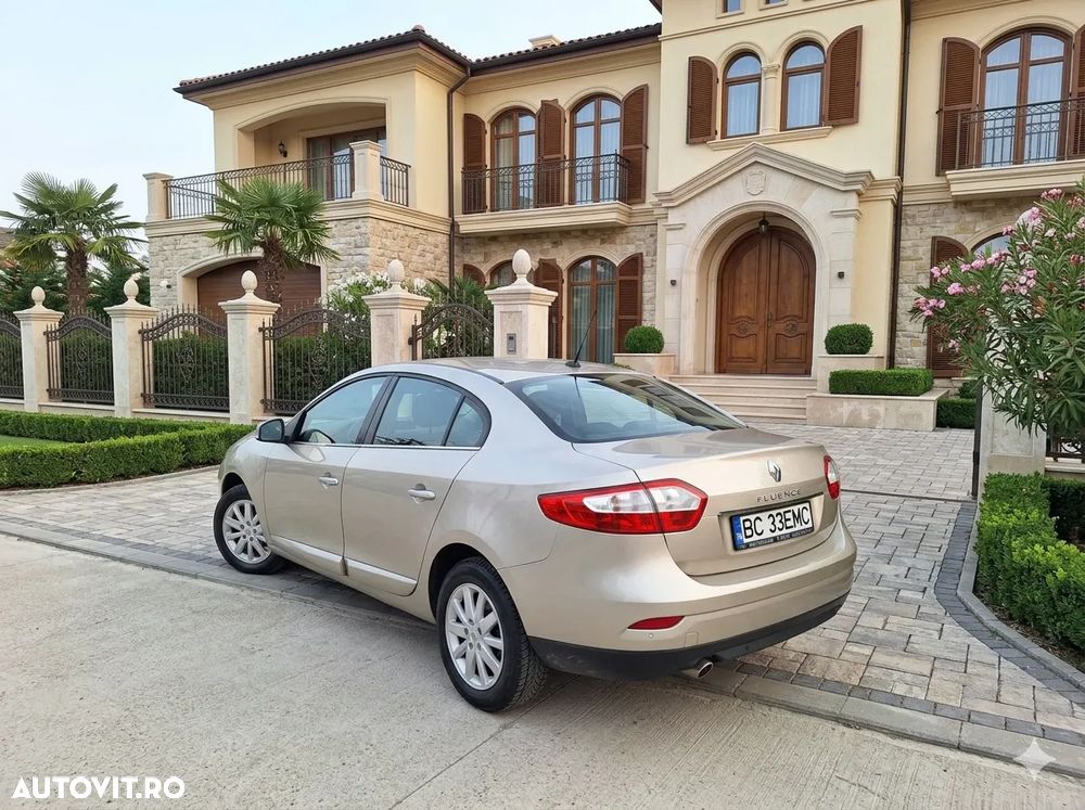 Renault Fluence - 11