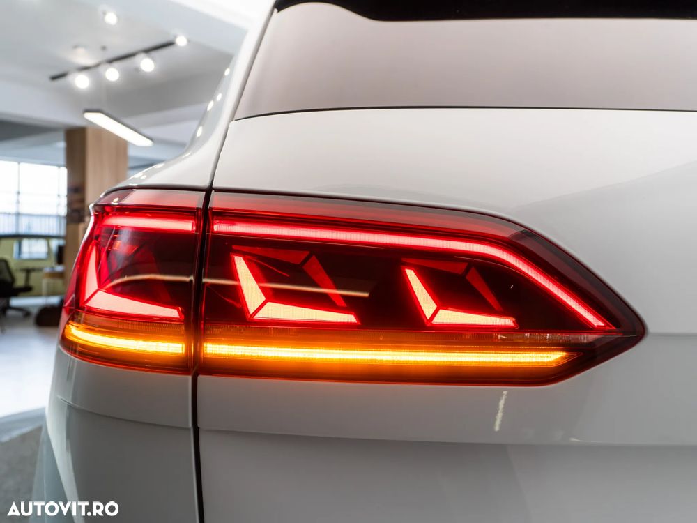 Volkswagen Touareg 3.0 V6 TDI 4Motion DPF Automatik R-Line - 18