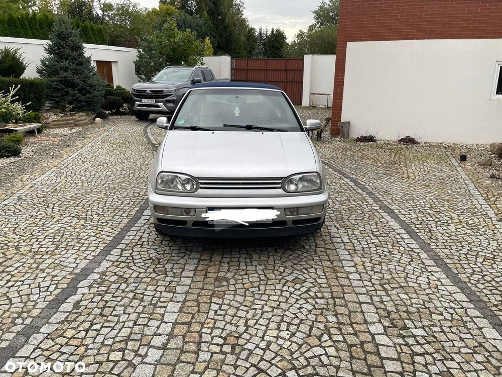Volkswagen Golf 1.8 CL - 2