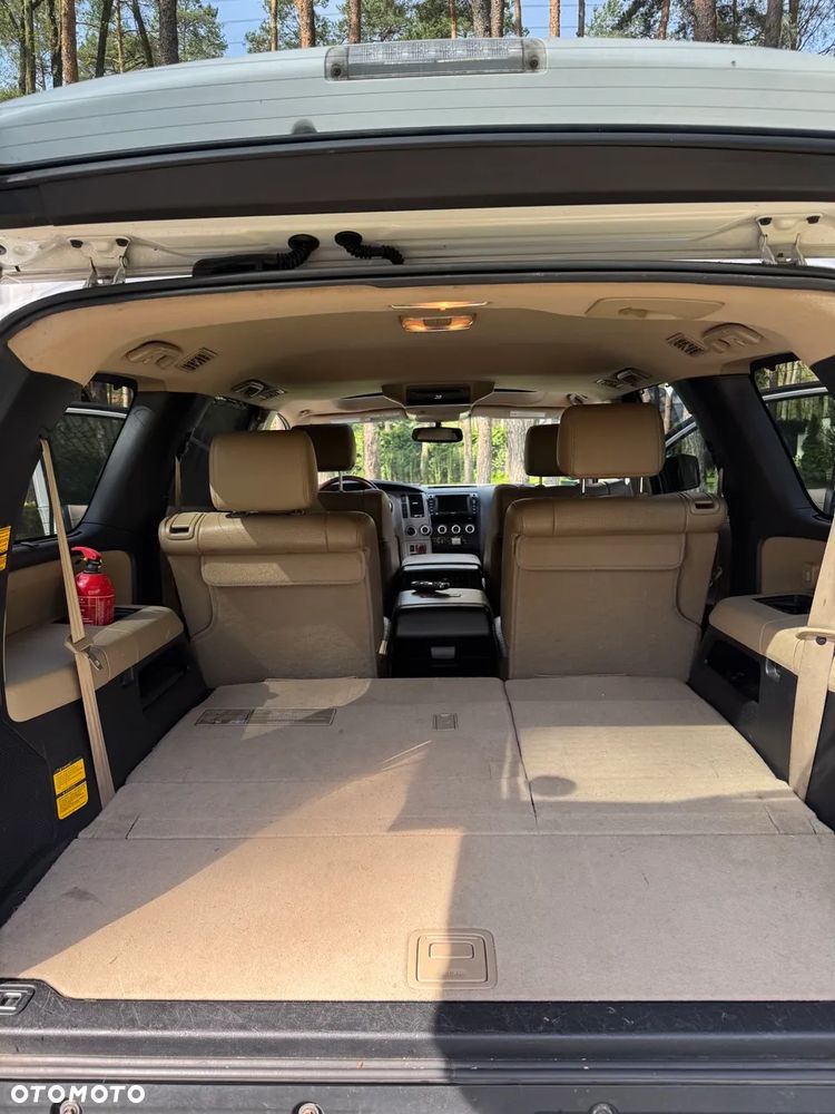 Toyota Sequoia - 15