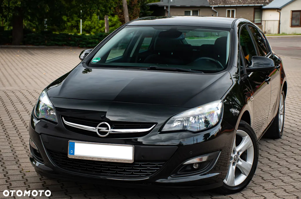 Opel Astra 1.4 Turbo Cosmo - 11