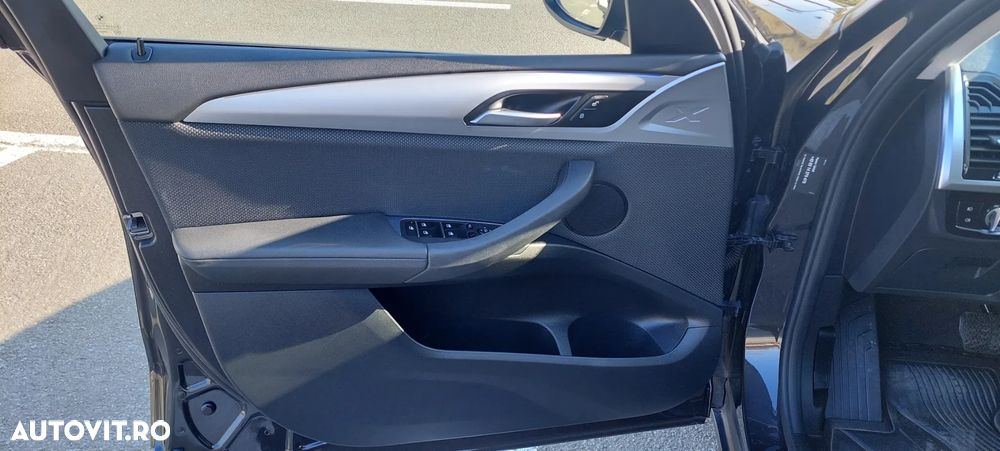 BMW X3 xDrive20i Aut. Advantage - 22