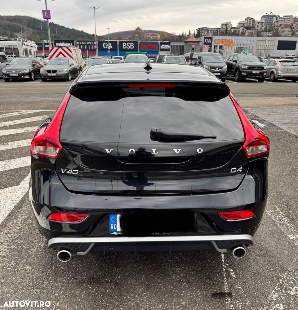 Volvo V40 D4 VEA Aut. R-Design - 4
