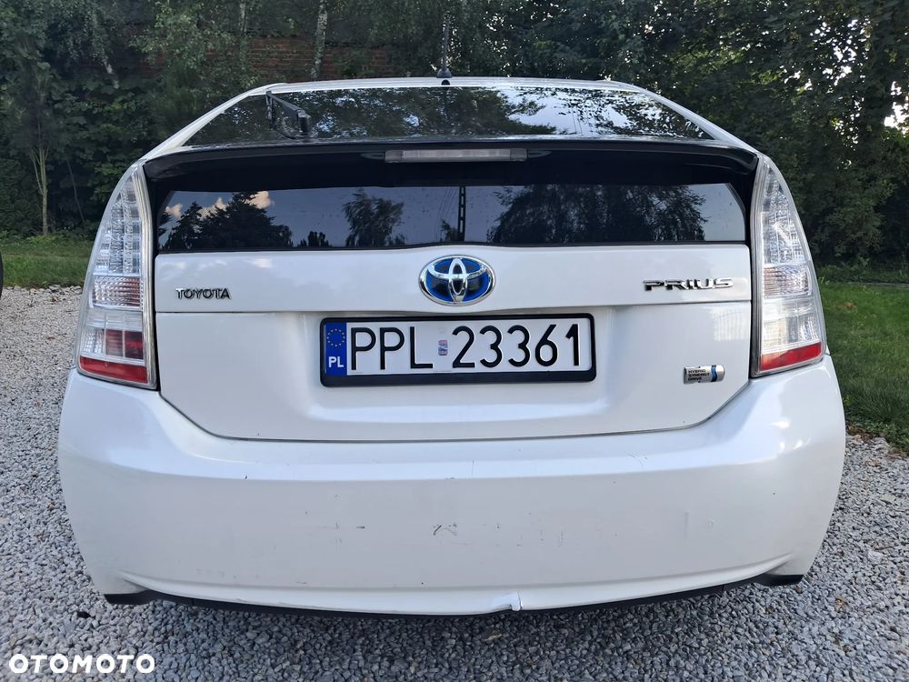 Toyota Prius 1.8 HSD Premium - 28