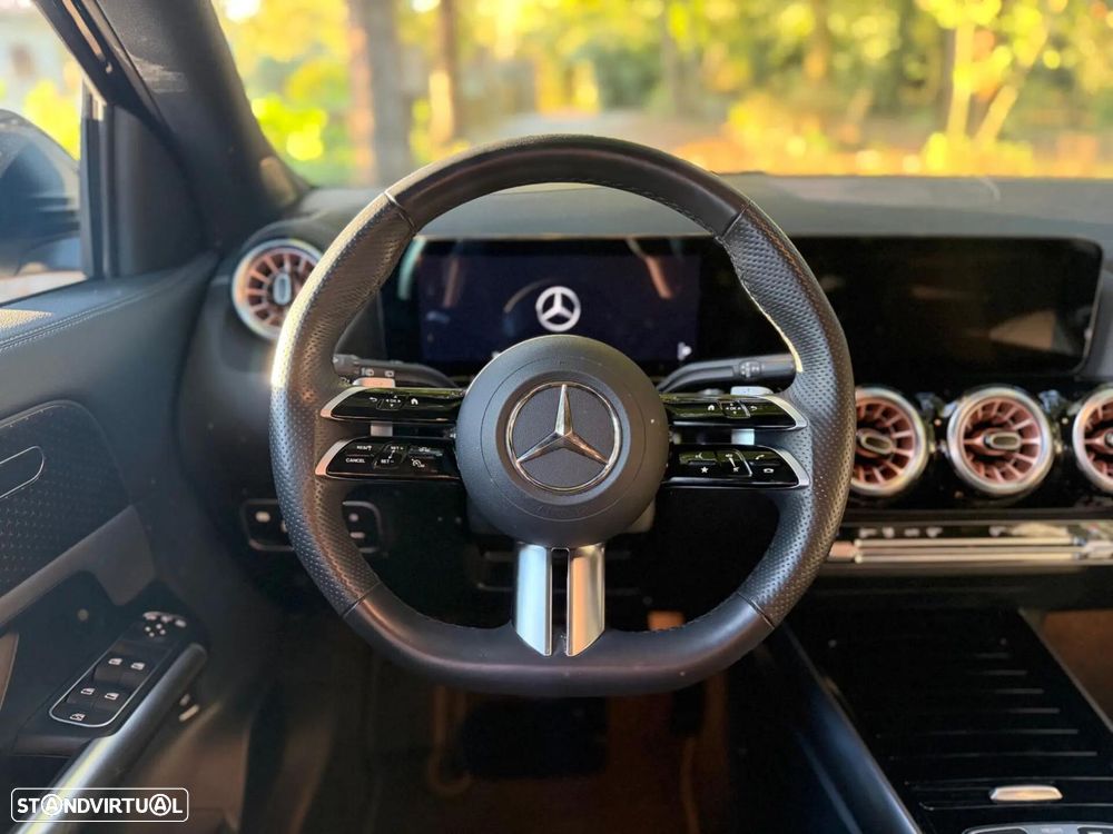 Mercedes-Benz EQA 300 4Matic AMG Line - 13