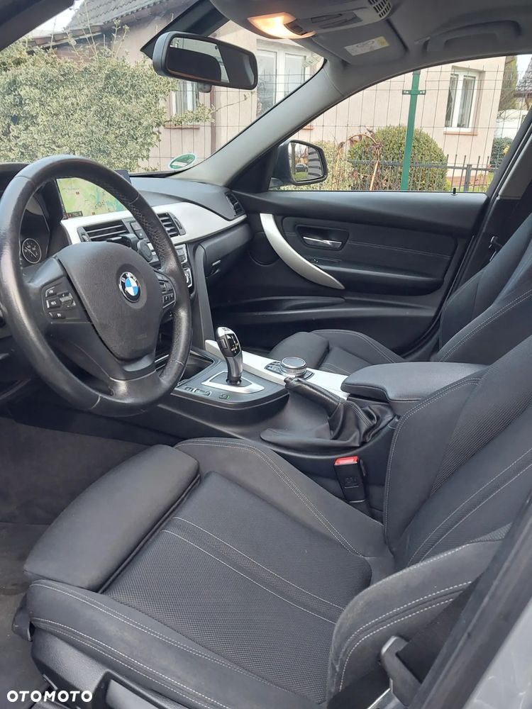 BMW Seria 3 320d Efficient Dynamics - 16