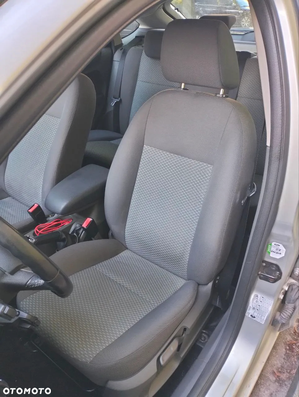 Ford Focus 1.6 Ghia - 10