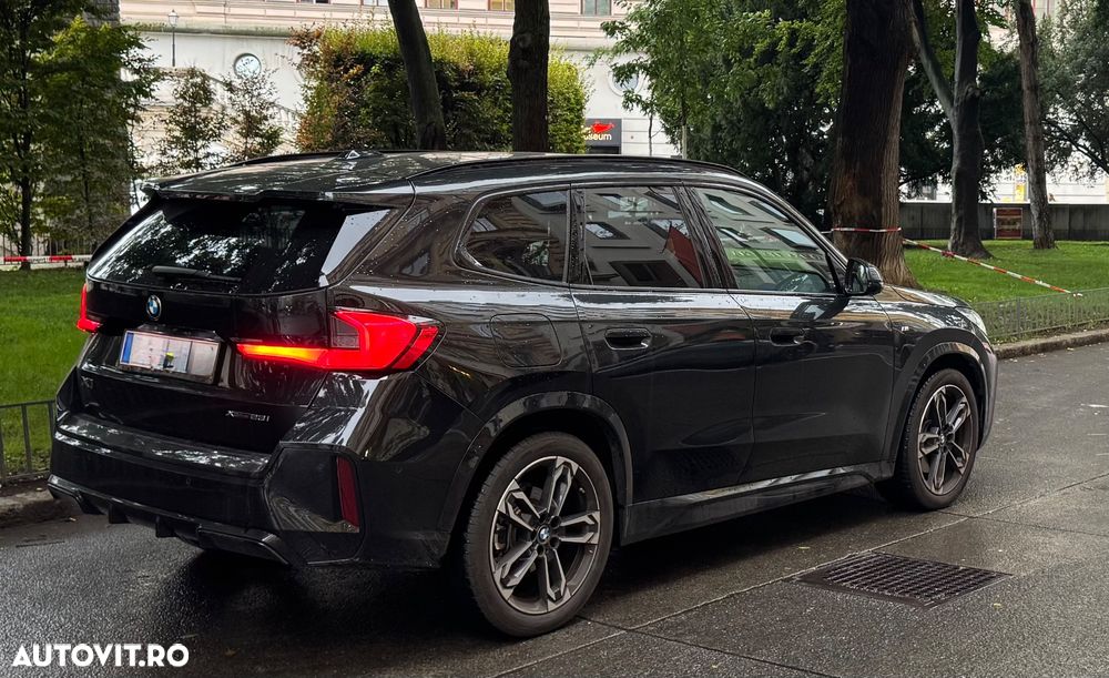 BMW X1 xDrive23i AT MHEV - 4